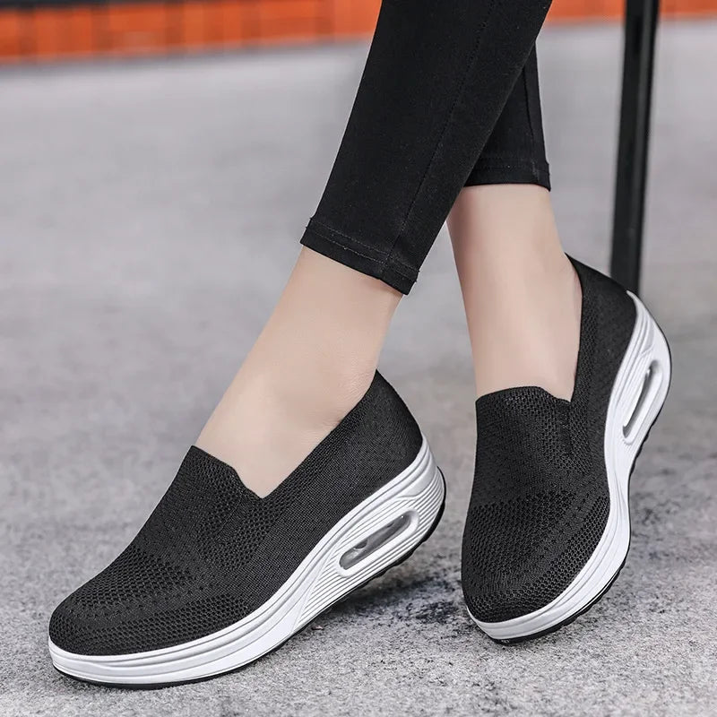 Women Flat Sneakers New Comfy Light Thick Sole Breathable Mesh Female Shoes Slip-On Durable Spring Stylish Trend Leisure Flats